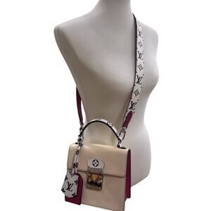Louis Vuitton Bleecker Box Vernis Beige Pink Crossbody Bag NZ1139